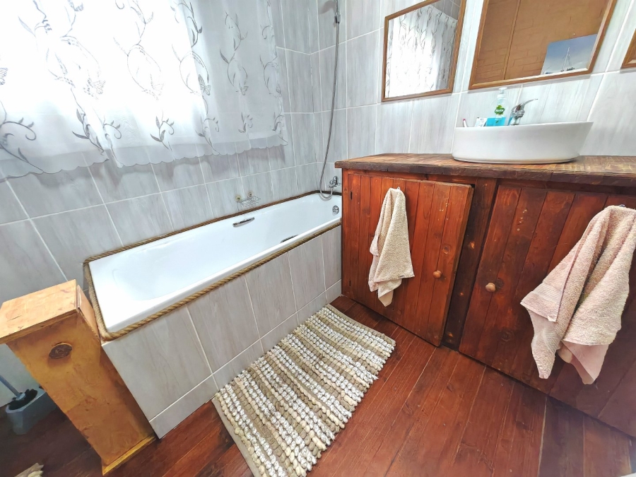 7 Bedroom Property for Sale in Bayswater Free State